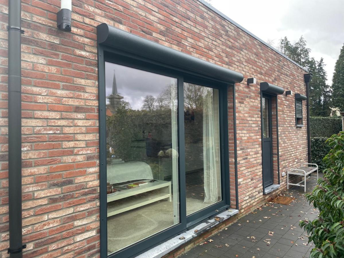 Prachtig Guesthouse Met Gratis Parkeren Maasmechelen Eksteriør bilde